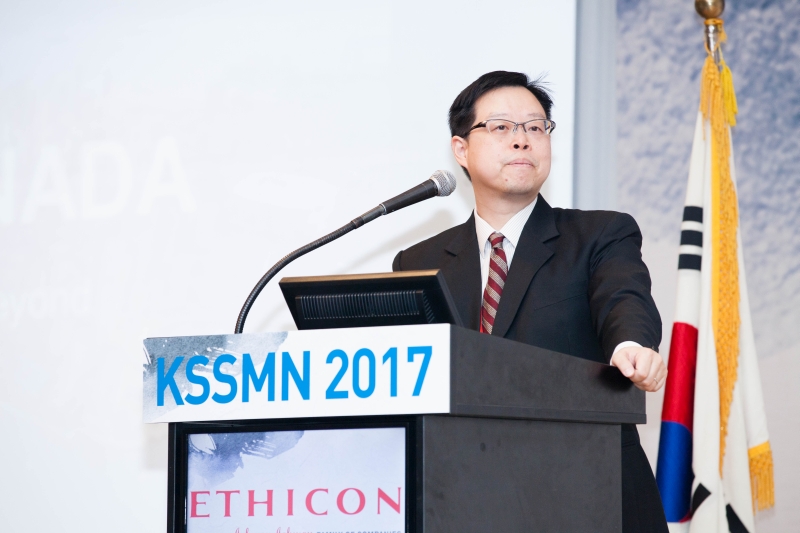 Dr. Woo was invited by the Korean KSSMN committee as a lecture speaker and moderator at their 22th International symposium in Seoul